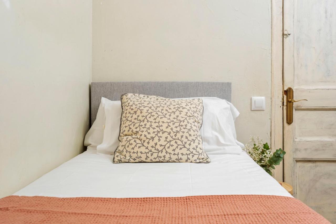 Flateli Poble Sec Apartman Barcelona Kültér fotó