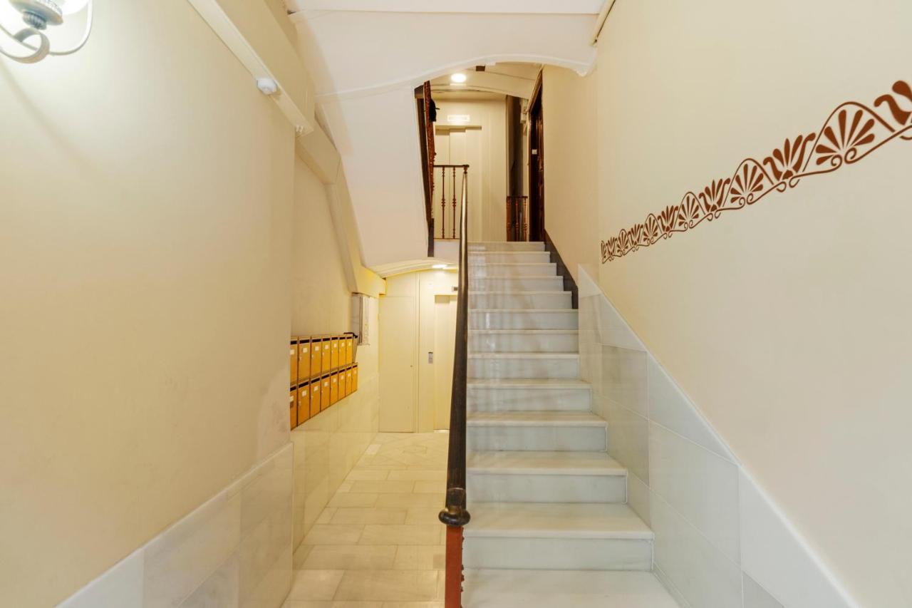 Flateli Poble Sec Apartman Barcelona Kültér fotó